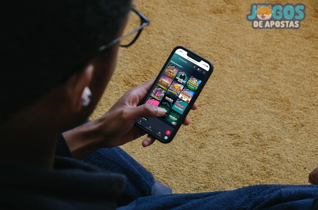 Mockup de computador e celular na Novibet Casino